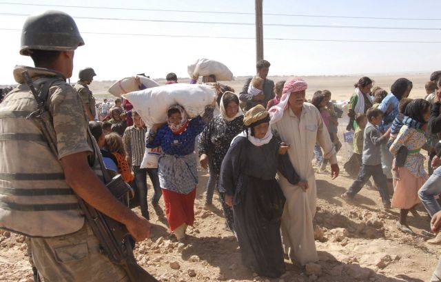 Δεκάδες χιλιάδες Κούρδοι της Συρίας κατέφυγαν στην Τουρκία