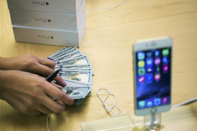 Η Apple πούλησε 10 εκατομμύρια iPhone 6 το πρώτο τριήμερο της κυκλοφορίας τους