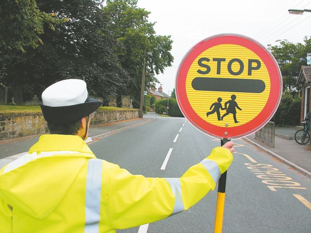Συμβουλές οδικής ασφάλειας από την Τροχαία την Πέμπτη στα Δημοτικά σχολεία