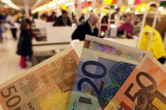 Στο 0,4% ο πληθωρισμός στην ευρωζώνη τον Αύγουστο, στο -0,2% στην Ελλάδα