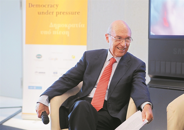 Ο Σημίτης ένωσε φίλους και… εχθρούς