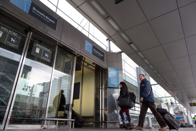 Αυξημένοι έλεγχοι στο αεροδρόμιο των Βρυξελλών για τον Εμπολα