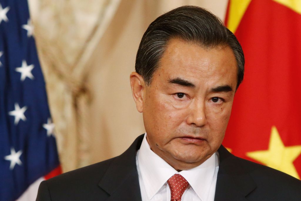 «Το Χονγκ Κονγκ αποτελεί εσωτερική μας υπόθεση», είπε ο υπουργός Εξωτερικών της Κίνας
