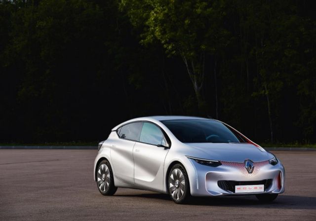 Σαλόνι Αυτοκινήτου Παρίσι: H Renault έχει σε περίοπτη θέση το υβριδικό EOLAB