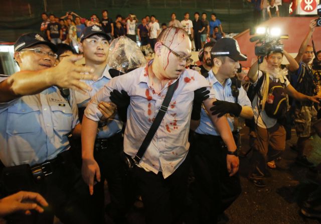 Νέες συγκρούσεις στο Χονγκ Κονγκ – οι διαδηλωτές αρνούνται τις συνομιλίες με την κυβέρνηση