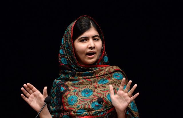 Εγκώμια αλλά και απειλές για τη Μαλάλα στο Πακιστάν μετά το Νόμπελ Ειρήνης
