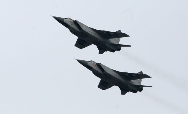 Μέρκελ: «Δεν ανησυχώ από την υπερκινητικότητα των ρωσικών μαχητικών αεροσκαφών»