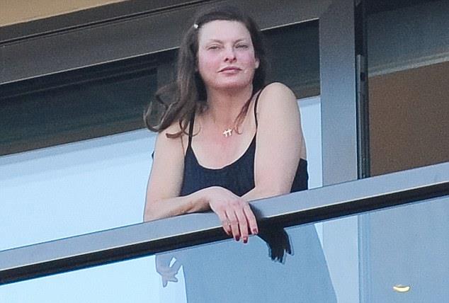 Η αγνώριστη Λίντα Εβανγκελίστα και η μάχη με τον χρόνο