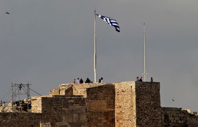 Bloomberg: Δώστε στην Ελλάδα μία ευκαιρία
