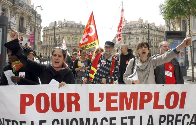 Νέο «χαστούκι» στην κυβέρνηση Ολάντ: Στους 3,46 εκατ. οι άνεργοι στη Γαλλία