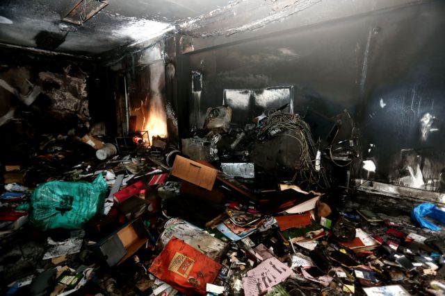 Στ. Θεοδωράκης: «Εργο φασιστών ο εμπρησμός στην “Athens Voice”»