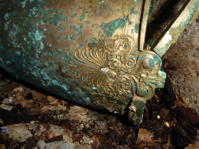 Νέα σπουδαία ανακάλυψη: Εντυπωσιακά ευρήματα σε ασύλητο τάφο στη Βεργίνα