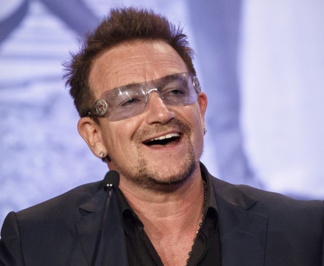 Περιπέτεια στον αέρα για τον τραγουδιστή των U2 Μπόνο