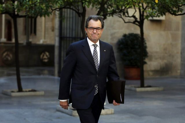 Μαδρίτη: Δίωξη για «πολιτική ανυπακοή» στον πρόεδρο της Καταλωνίας
