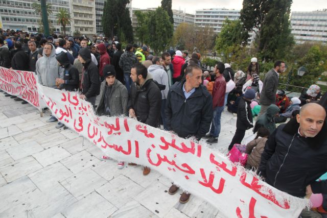 Απεργία πείνας άρχισαν οι σύροι πρόσφυγες στο Σύνταγμα