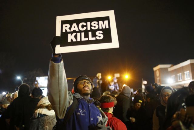 Δεν θα δικαστεί ο αστυνομικός που σκότωσε τον 18χρονο αφροαμερικανό στο Φέργκιουσον