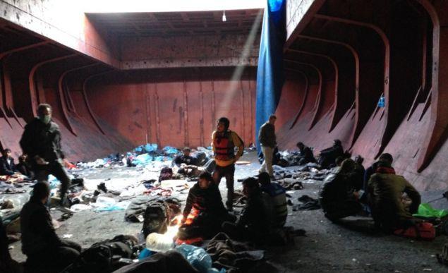 Ποινικές διώξεις στους διακινητές των μεταναστών του φορτηγού πλοίου «Μπάρις»