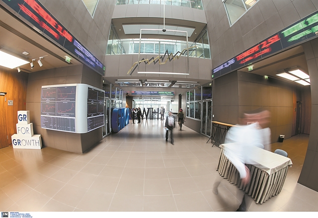 Σε αναζήτηση κατεύθυνσης το Χρηματιστήριο Αθηνών