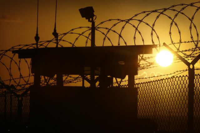 Οι ΗΠΑ άνοιξαν την πόρτα του Γκουαντάναμο για τέσσερις ακόμη κρατούμενους