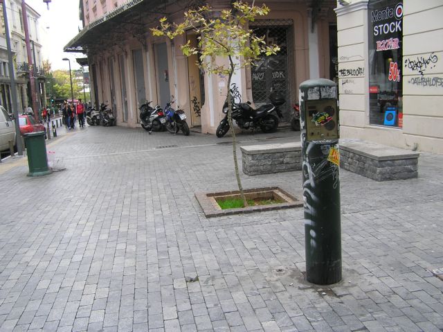 Αθήνα: Οι μπάρες «φαντάσματα» του εμπορικού τριγώνου