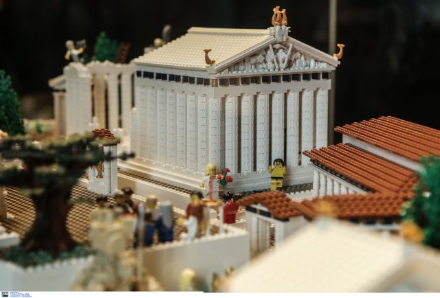 Μουσείο της Ακρόπολης: Μαγνήτισε τα βλέμματα η Ακρόπολη από… Lego