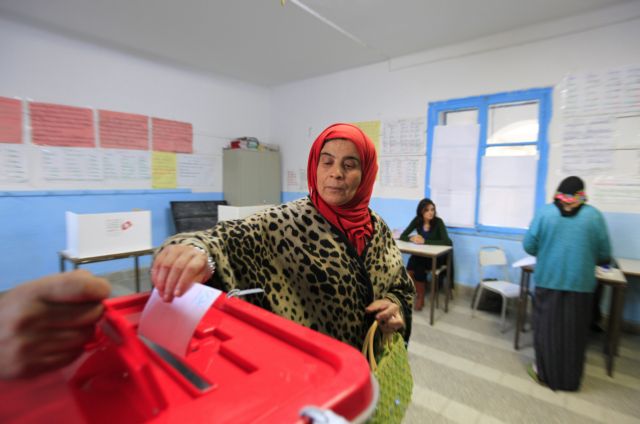 Η Τυνησία εκλέγει πρόεδρο για πρώτη φορά με δημοκρατικές διαδικασίες