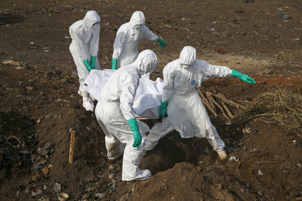 Ξεπέρασαν τους 7.500 οι νεκροί από την επιδημία του Εμπολα