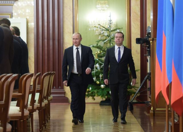 Ο Πούτιν περικόπτει τις διακοπές των υπουργών του λόγω οικονομικής κρίσης