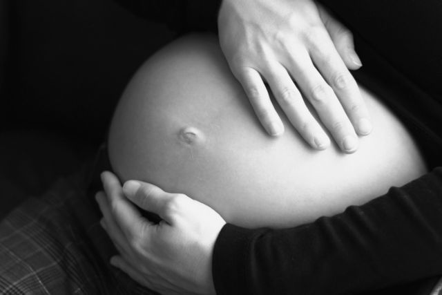 Κίνα: Πέθανε επειδή αρνήθηκε να υποβληθεί σε χημειοθεραπεία ενώ ήταν έγκυος