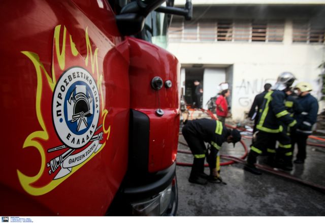 Δύο άστεγοι τραυματίες από πυρκαγιά στον Βοτανικό