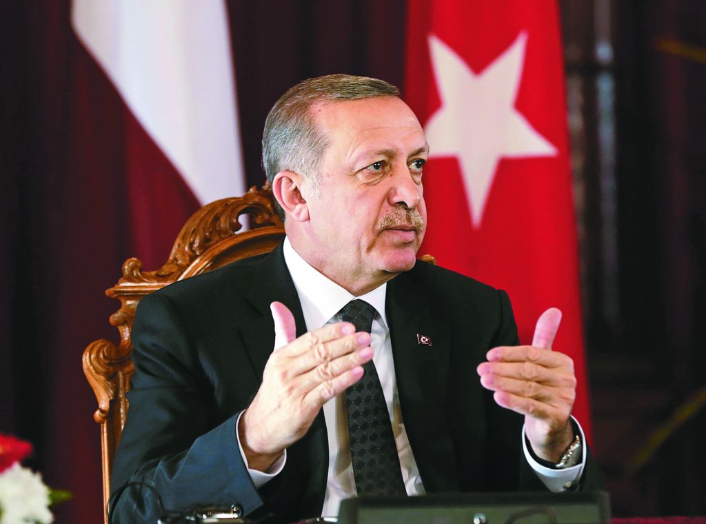 Ερντογάν: «Η Charlie hebdo πασίγνωστη για τις προκλητικές δημοσιεύσεις της εναντίον των μουσουλμάνων»