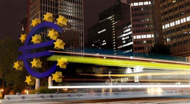 Η ευρωζώνη έπεσε πλέον στην παγίδα του αποπληθωρισμού | tanea.gr