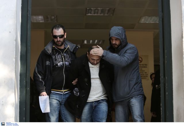 Προφυλακιστέος ο 25χρονος κατηγορούμενος για τον φόνο του Μένη Κουμανταρέα | tanea.gr