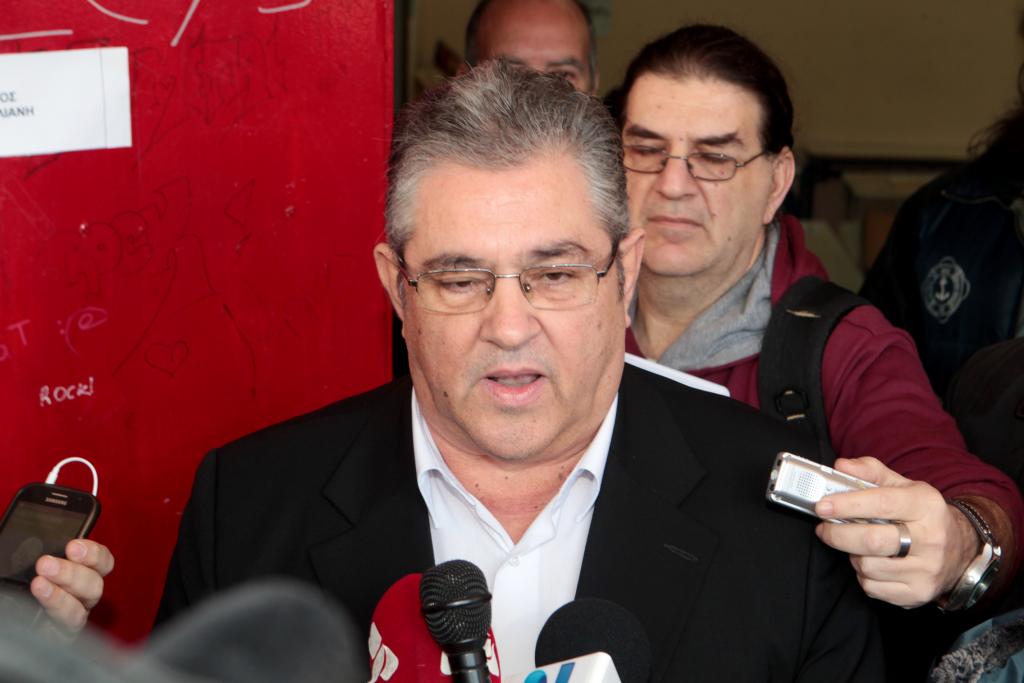 «Απατηλή η ελπίδα για φιλολαϊκή πολιτική από τον ΣΥΡΙΖΑ» λέει ο Κουτσούμπας