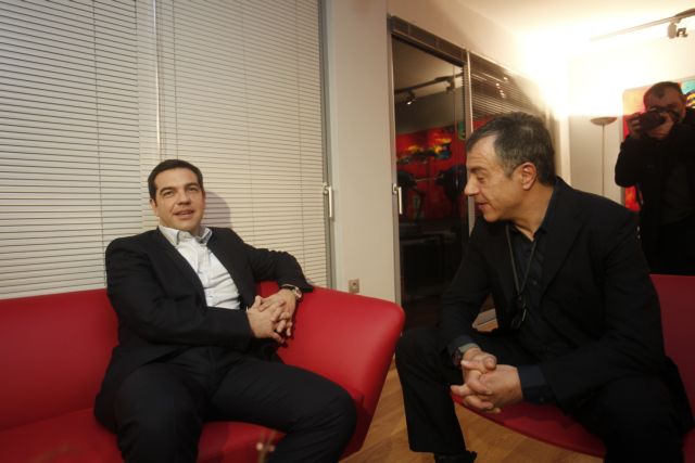 Θεοδωράκης μετά τη συνάντηση με Τσίπρα: «Υπάρχουν επιφυλάξεις, αλλά και σημεία συμφωνίας»