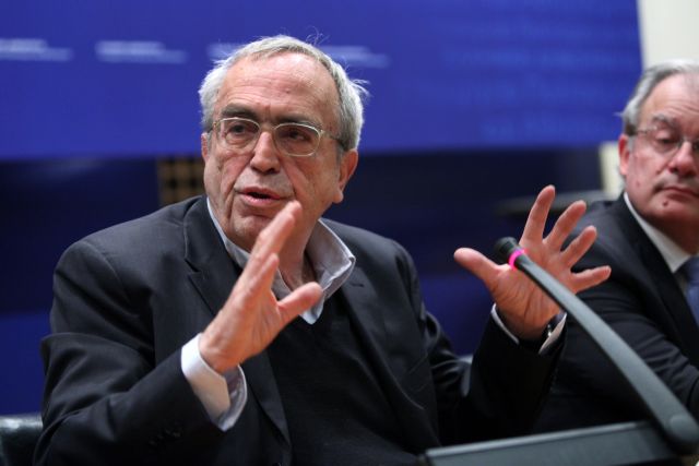 Υπουργείο Παιδείας: Δεν αλλάζει τίποτα στις εξετάσεις για φέτος