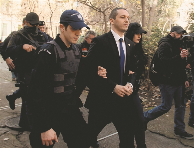 Νομοθετικό «μπλόκο» στο κόμμα Κασιδιάρη