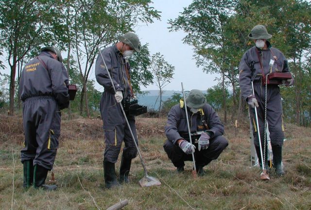 Σερβία: Πύραυλοι και βόμβες που δεν έχουν εκραγεί στους ποταμούς Δούναβη και Σάβα