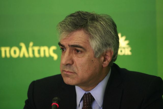 Καρχιμάκης: «Ο Βενιζέλος είπε στον Κουρουμπλή να ψηφίσει το μεσοπρόθεσμο και μετά να πάρουν το κόμμα»