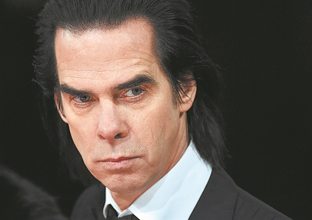 Νικ Κέιβ για το εμβόλιο: «Μπορώ πλέον να ζήσω σε αυτόν τον κόσμο»