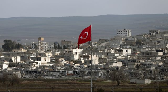 Το Ισλαμικό Κράτος μπορεί να χτυπήσει πρεσβείες στην Τουρκία, προειδοποιούν οι τουρκικές μυστικές υπηρεσίες