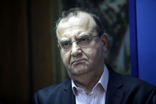 Στρατούλης: «Αποφασισμένη να βάλει “φρένο” στις μειώσεις συντάξεων η κυβέρνηση» | tanea.gr
