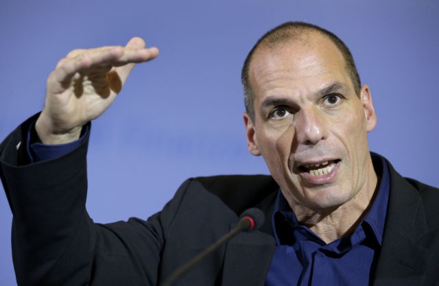 Βαρουφάκης στη RAI: «Το ευρώ είναι σαν να κτίζεις έναν πύργο από τραπουλόχαρτα»