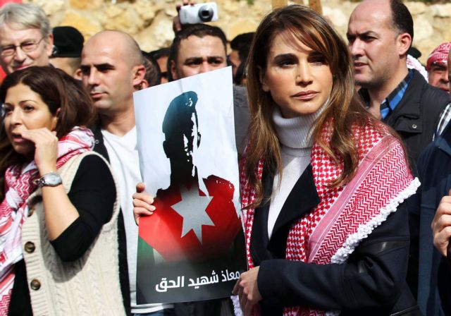 Με επικεφαλής τη βασίλισσα Ράνια, στους δρόμους οι Ιορδανοί κατά του Ισλαμικού Κράτους