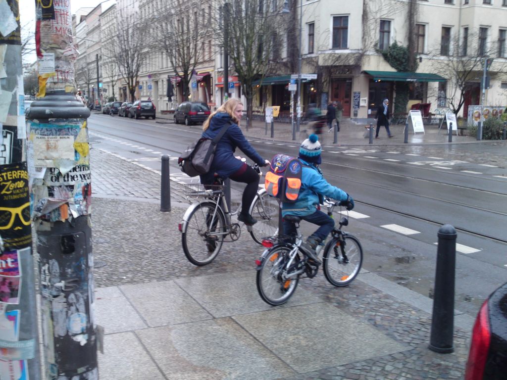 Ορθοπεταλιές #86 – Τα παιδιά και το ποδήλατο στο Βερολίνο