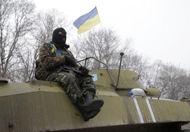 Ουκρανία: Ανταλλαγές πυρών με πέντε ουκρανούς στρατιώτες νεκρούς μετά την εύθραυστη εκεχειρία