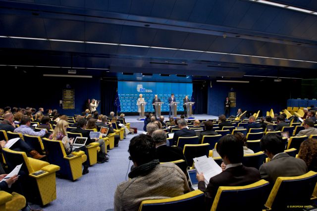 FAZ: Τη Δευτέρα το πρώτο τεστ για τη συμφωνία του Eurogroup