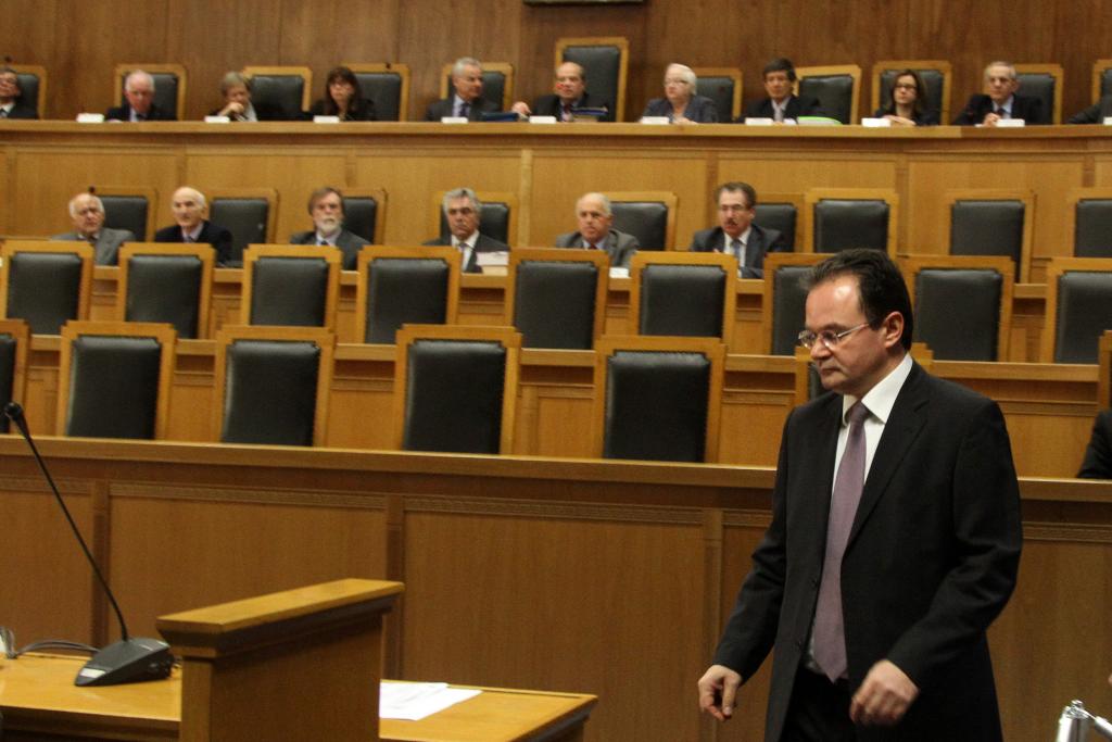 Ο Παπακωνσταντίνου στο Ειδικό Δικαστήριο: «Είμαι αθώος, αρνούμαι όλες τις κατηγορίες»