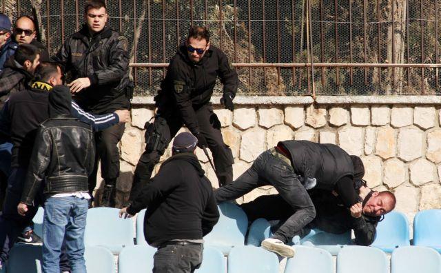 Επεισόδια και στη Λαμία, πριν από την έναρξη αγώνα για τη Β’ Εθνική