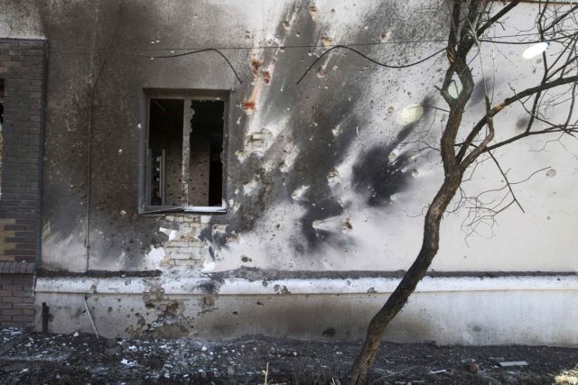 Ενας φωτορεπόρτερ νεκρός στην Ουκρανία κατά τη διάρκεια βομβαρδισμών